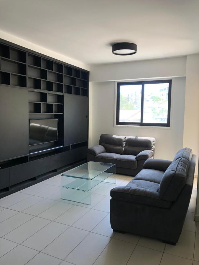 Modern Luxury Apartment In The Heart Of Нікосія Екстер'єр фото